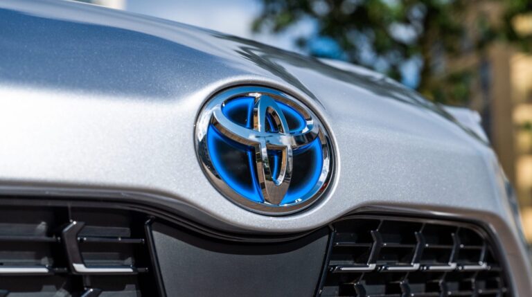 Toyota on top while Ford falters in new car sales race