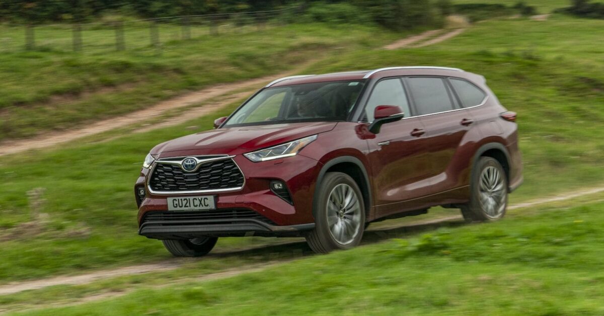 Toyota Highlander review 2022 | The Car Expert
