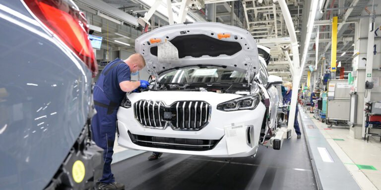 Ukraine crisis set to add to new car delivery delays