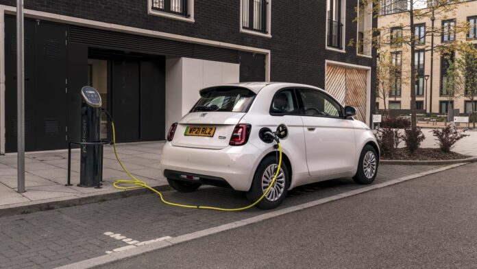Government ends electric car subsidy