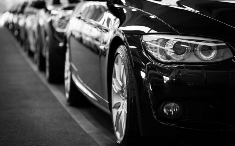 Can you get a car subscription from a car dealer?