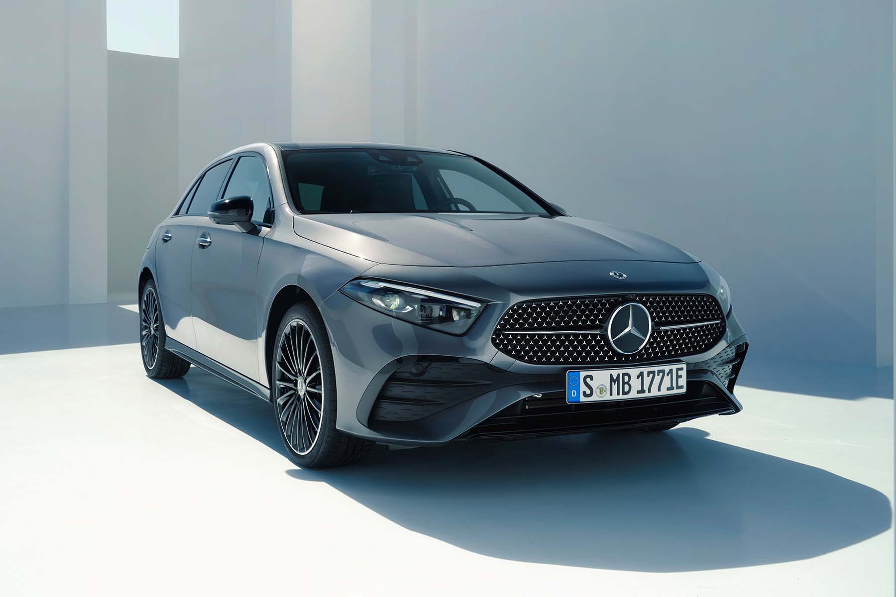MercedesBenz reveals AClass and BClass facelift The Car Expert