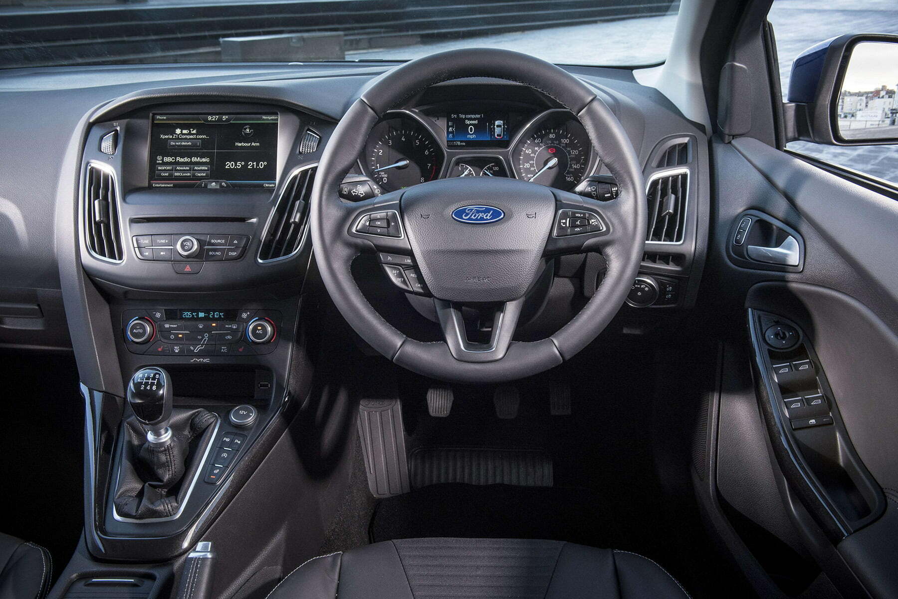 Ford Focus (2011 - 2018) interior view | Expert Rating