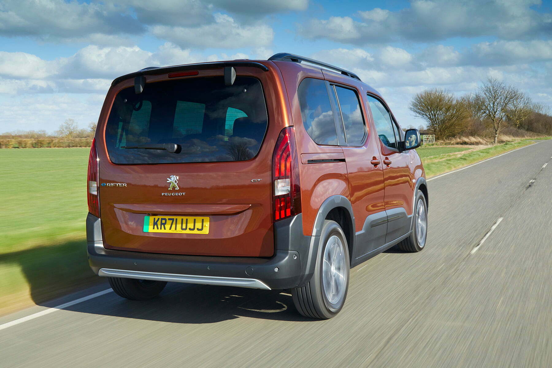 Peugeot e-Rifter rear view | Expert Rating