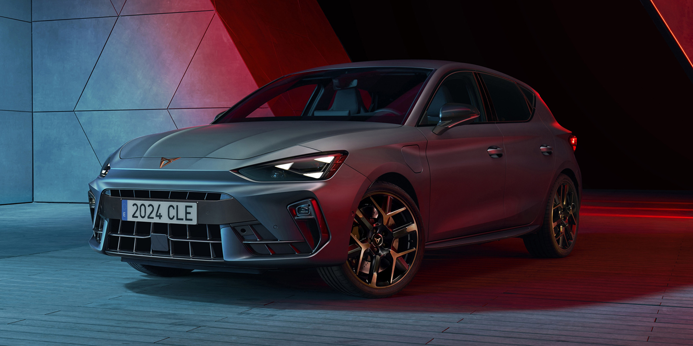 Updated exterior looks for Cupra Leon and Formentor