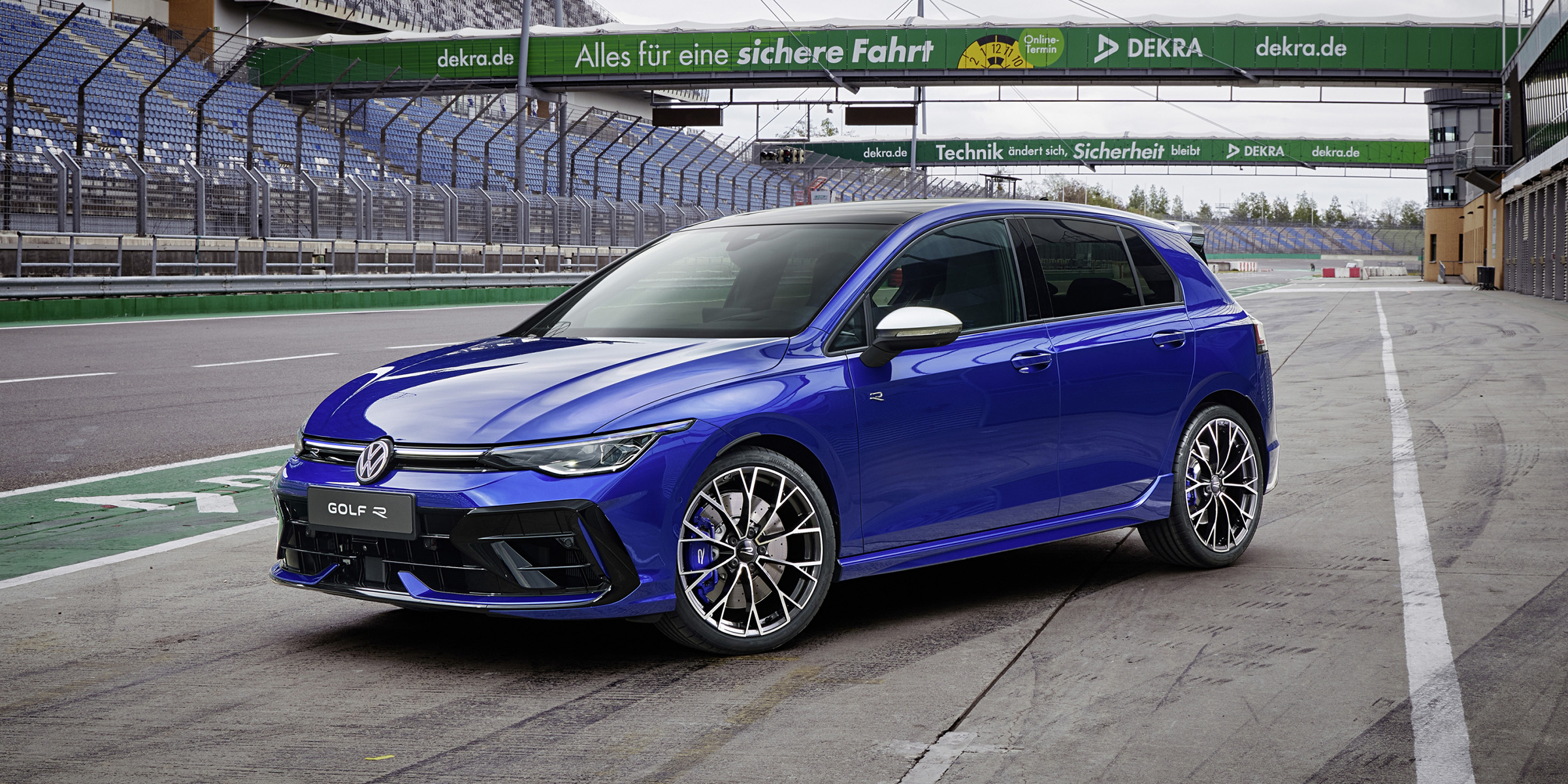 Revised high-performance Volkswagen Golf R debuts