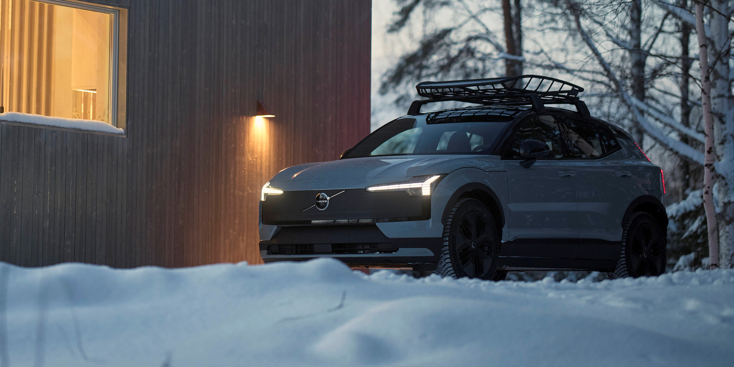 Off-roading Volvo EX30 Cross Country unveiled