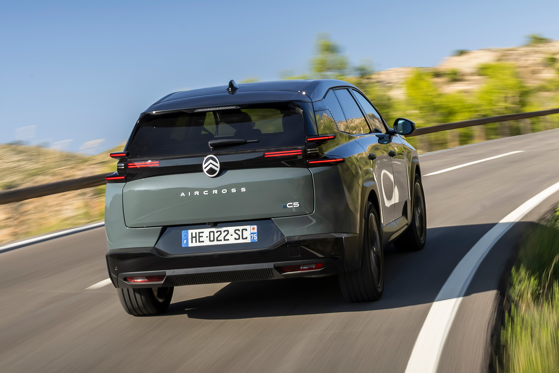 Citroen e-C5 Aircross rear view | Expert Rating