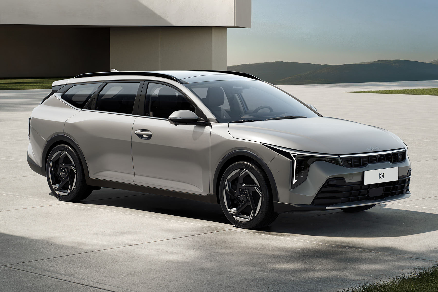 Kia K4 Sportswagon front view | Expert Rating