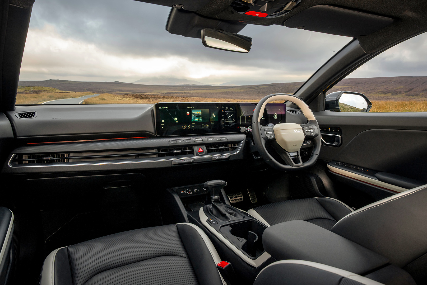 Kia K4 front interior view | Expert Rating