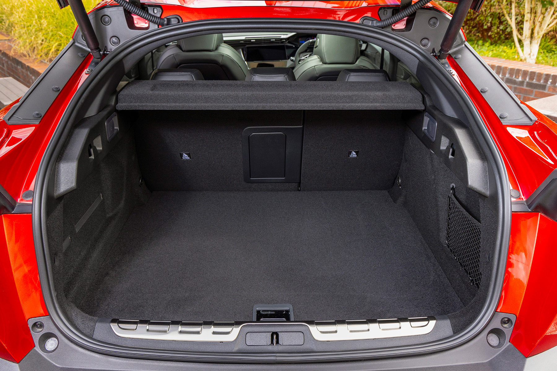 Peugeot e-408 boot view | Expert Rating
