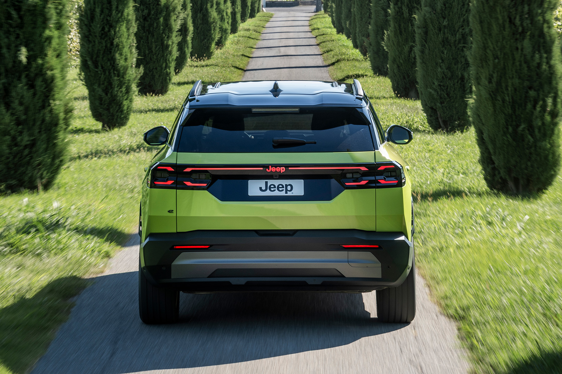 Jeep Compass rear view | Expert Rating