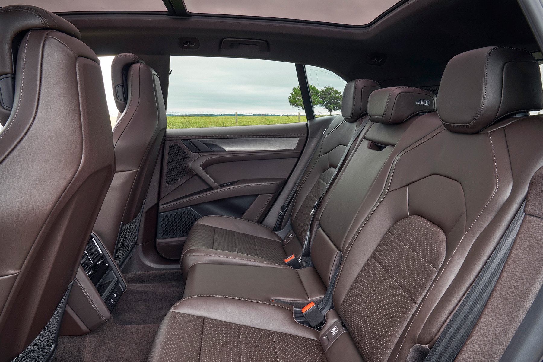 Porsche Cayenne Electric rear interior view | Expert Rating