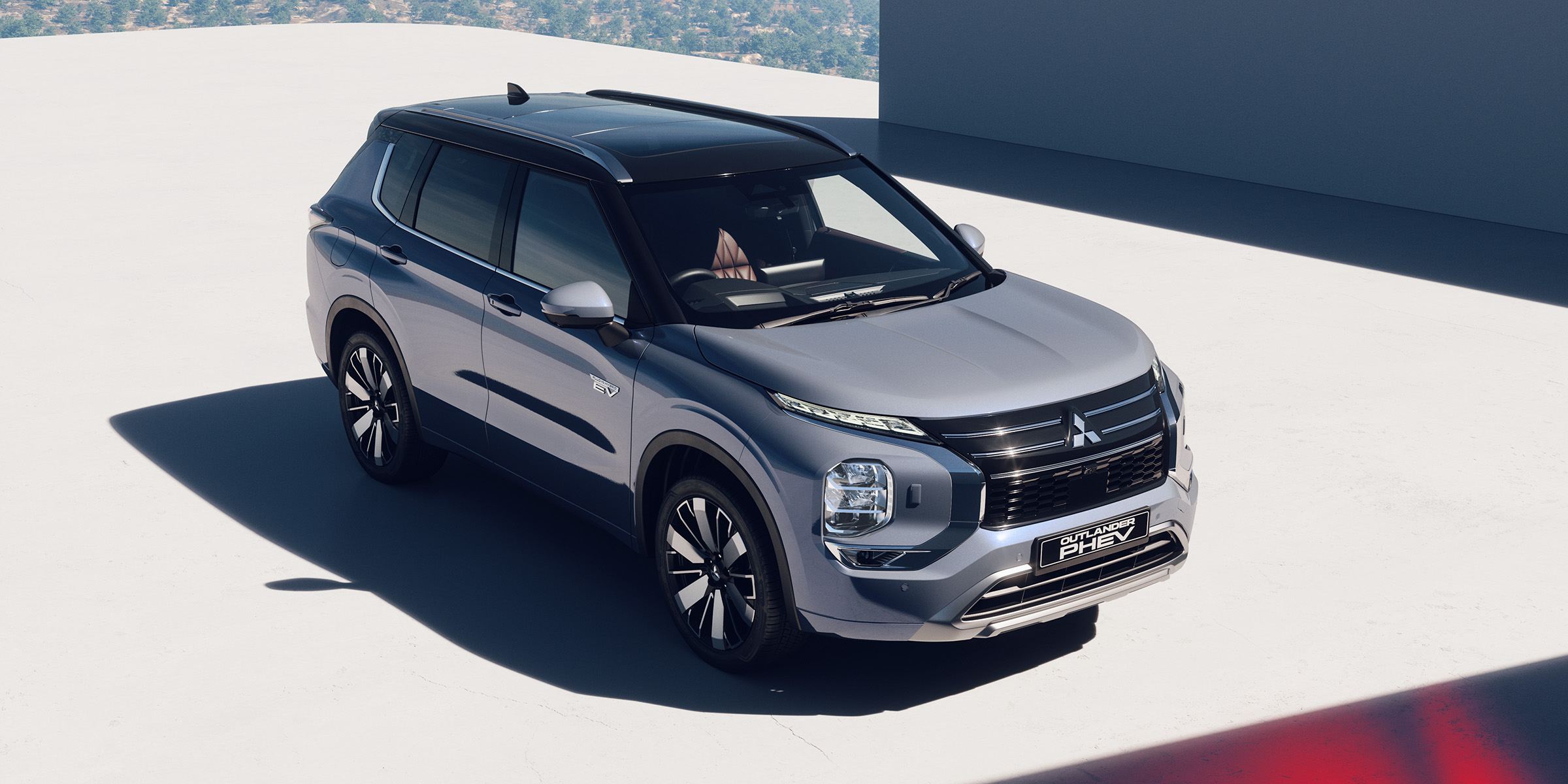 Mitsubishi marks UK return with new Outlander SUV