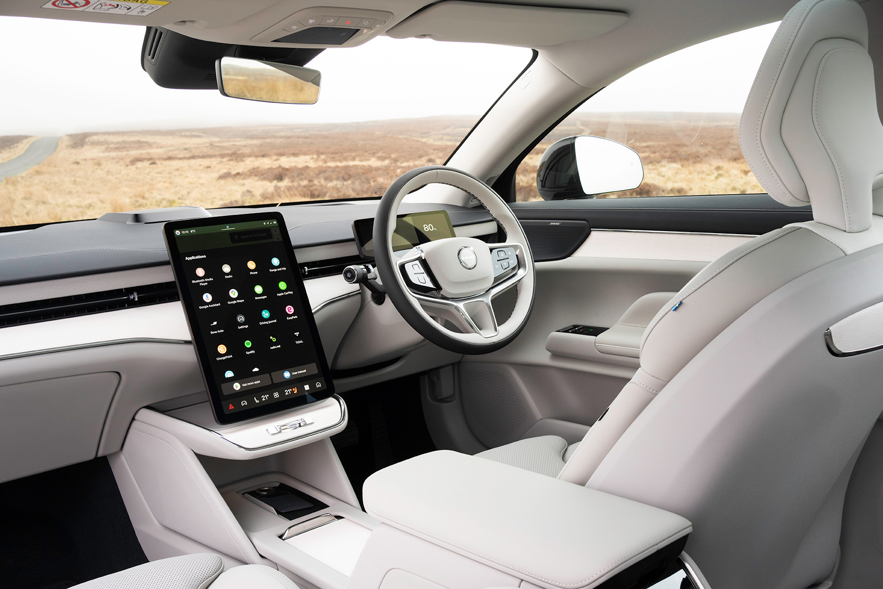 Volvo ES90 front interior view | Expert Rating