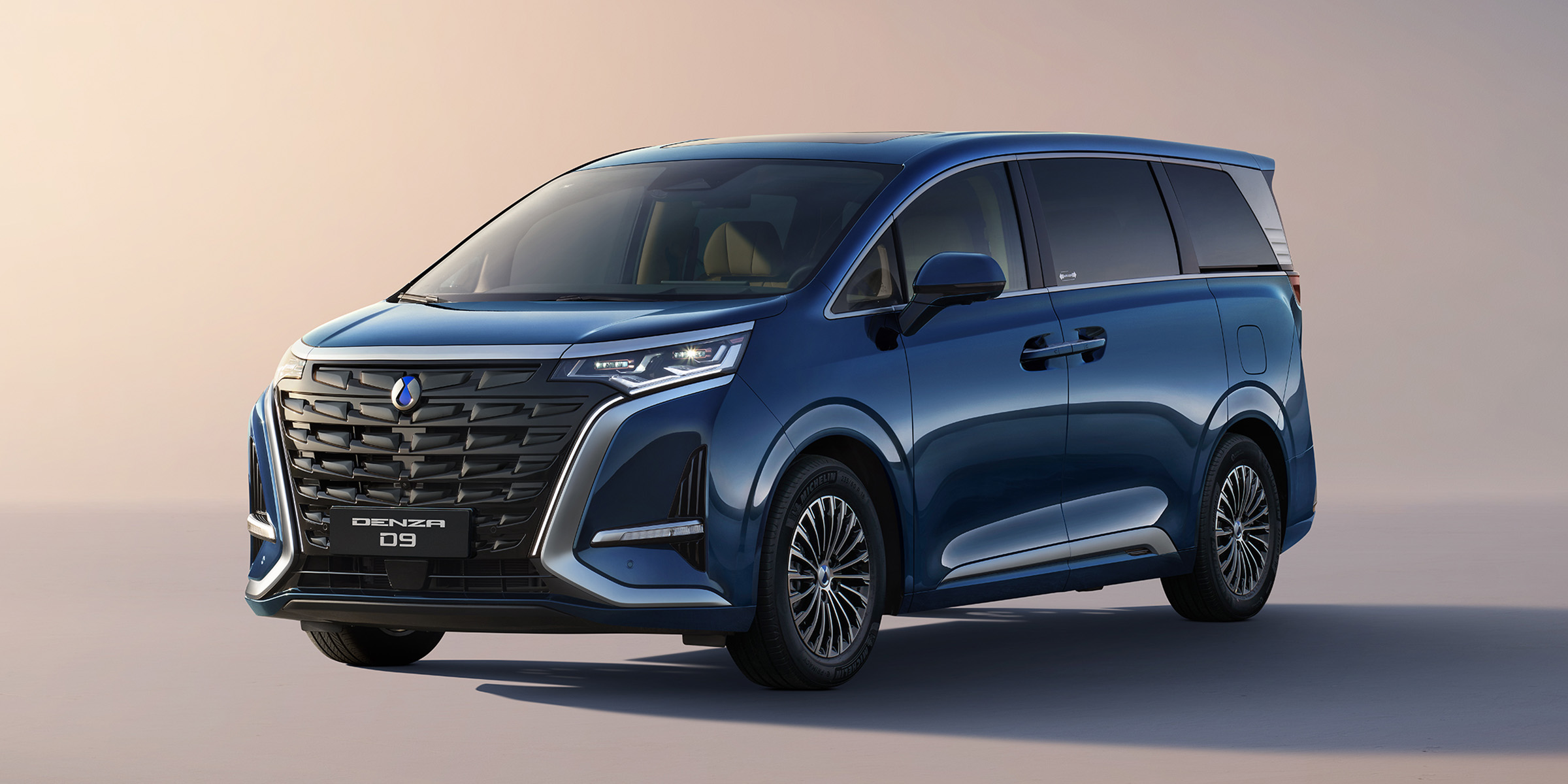 Denza D9 DM-i hybrid people carrier unveiled