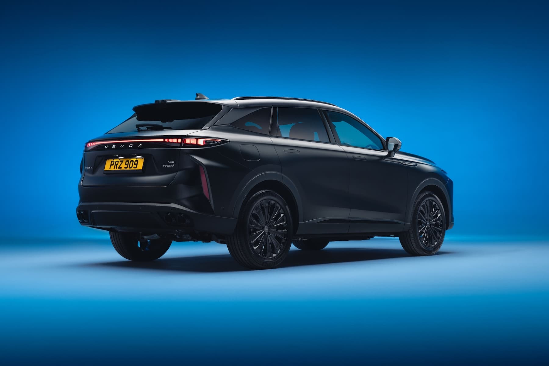 Omoda 9 Black Noble – rear