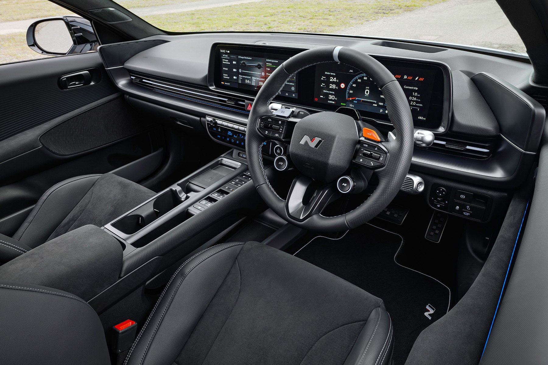 Hyundai Ioniq 6 N front interior view | Expert Rating