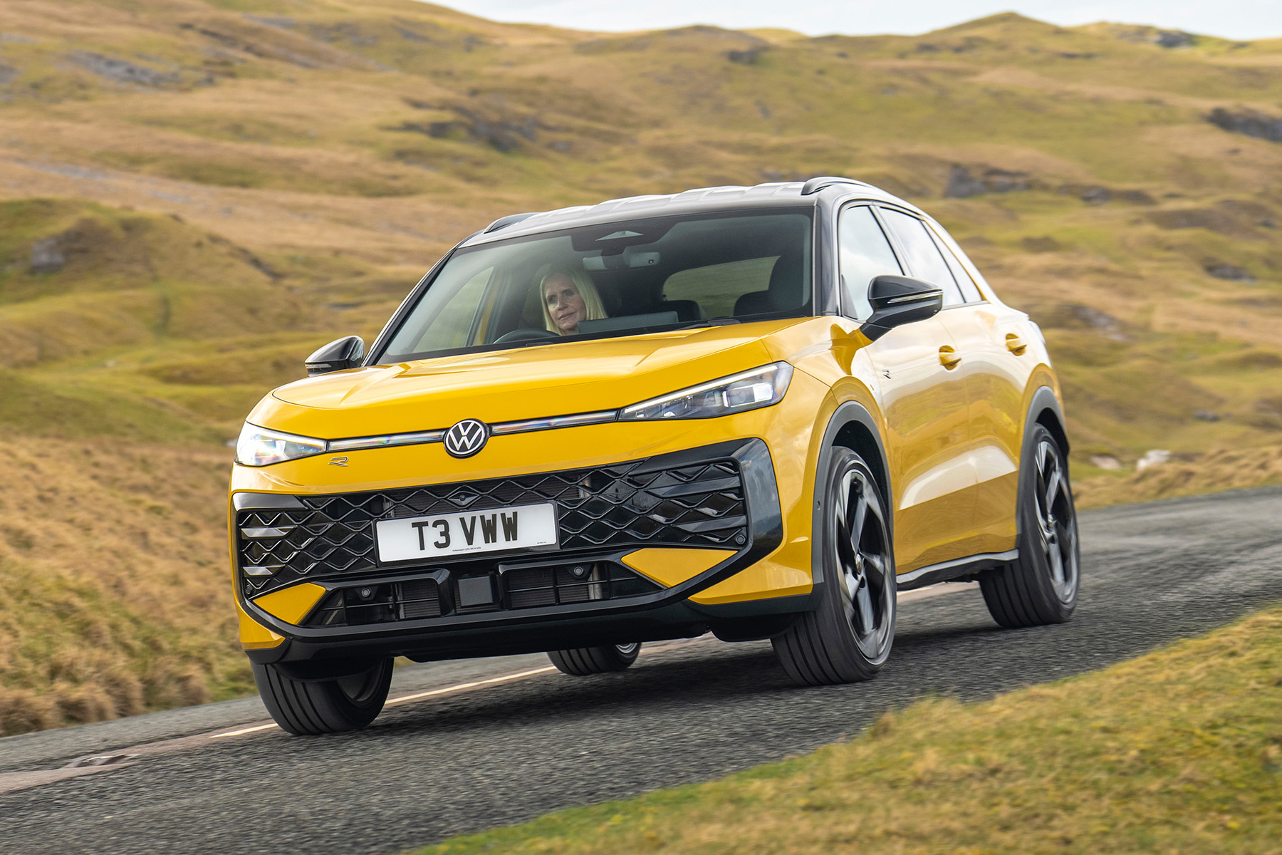 Volkswagen T-Roc (2026) front view | Expert Rating