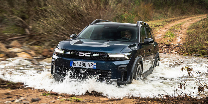 Dacia Duster and Bigster SUVs gain hybrid 4×4 option