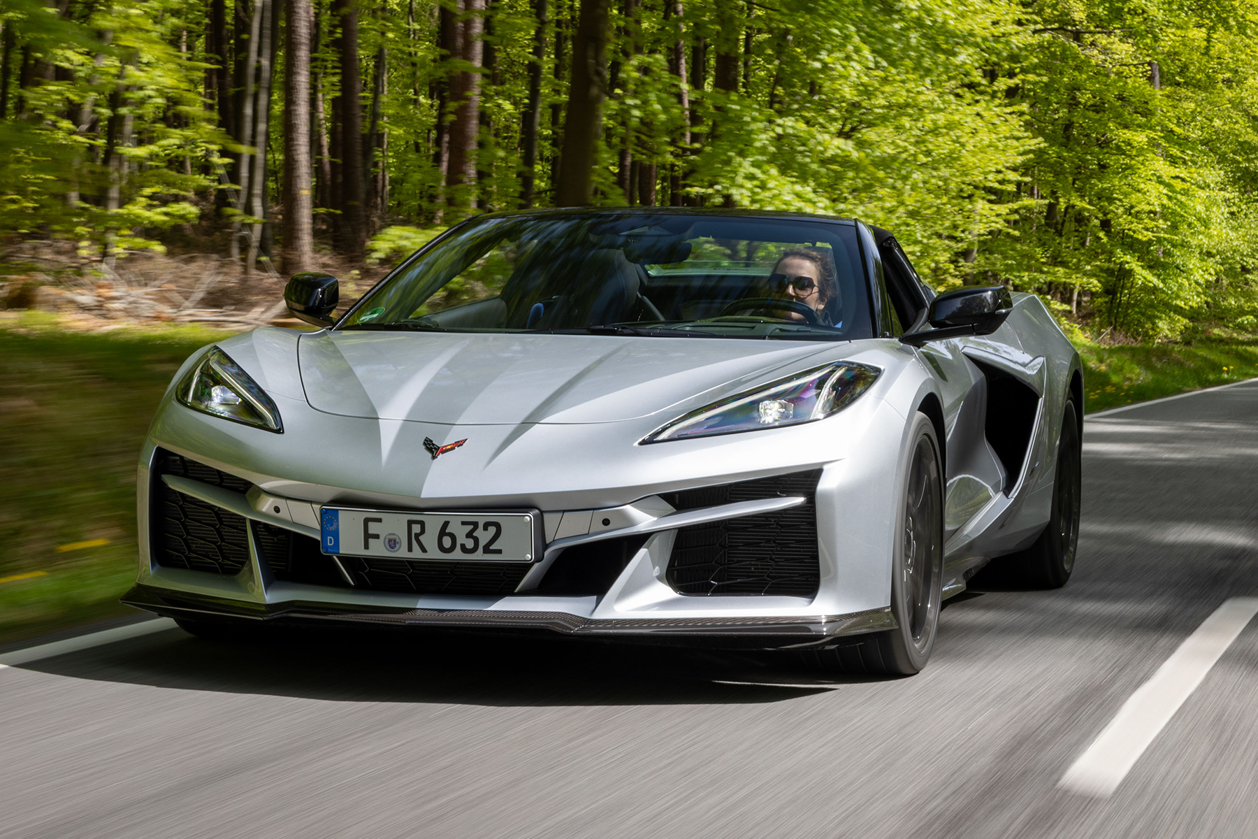 Chevrolet Corvette E-Ray convertible front view | Expert Rating
