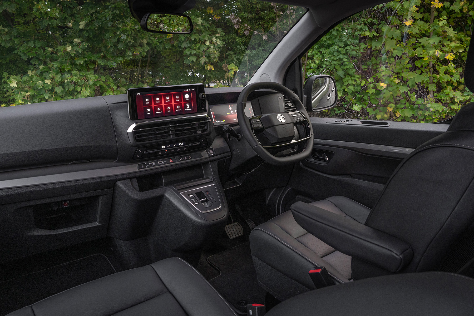 Vauxhall Vivaro Life Electric front interior view | Expert Rating