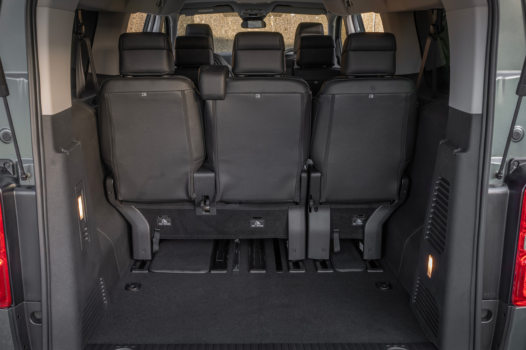Vauxhall Vivaro Life Electric rear interior view | Expert Rating